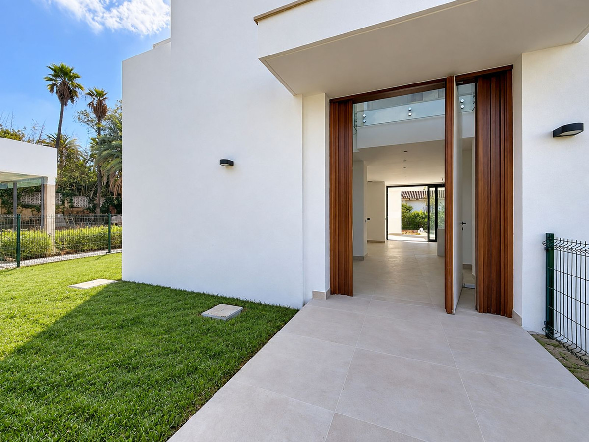 5 кровать 7 ванна Вилла для продажи в Nagueles, Marbella