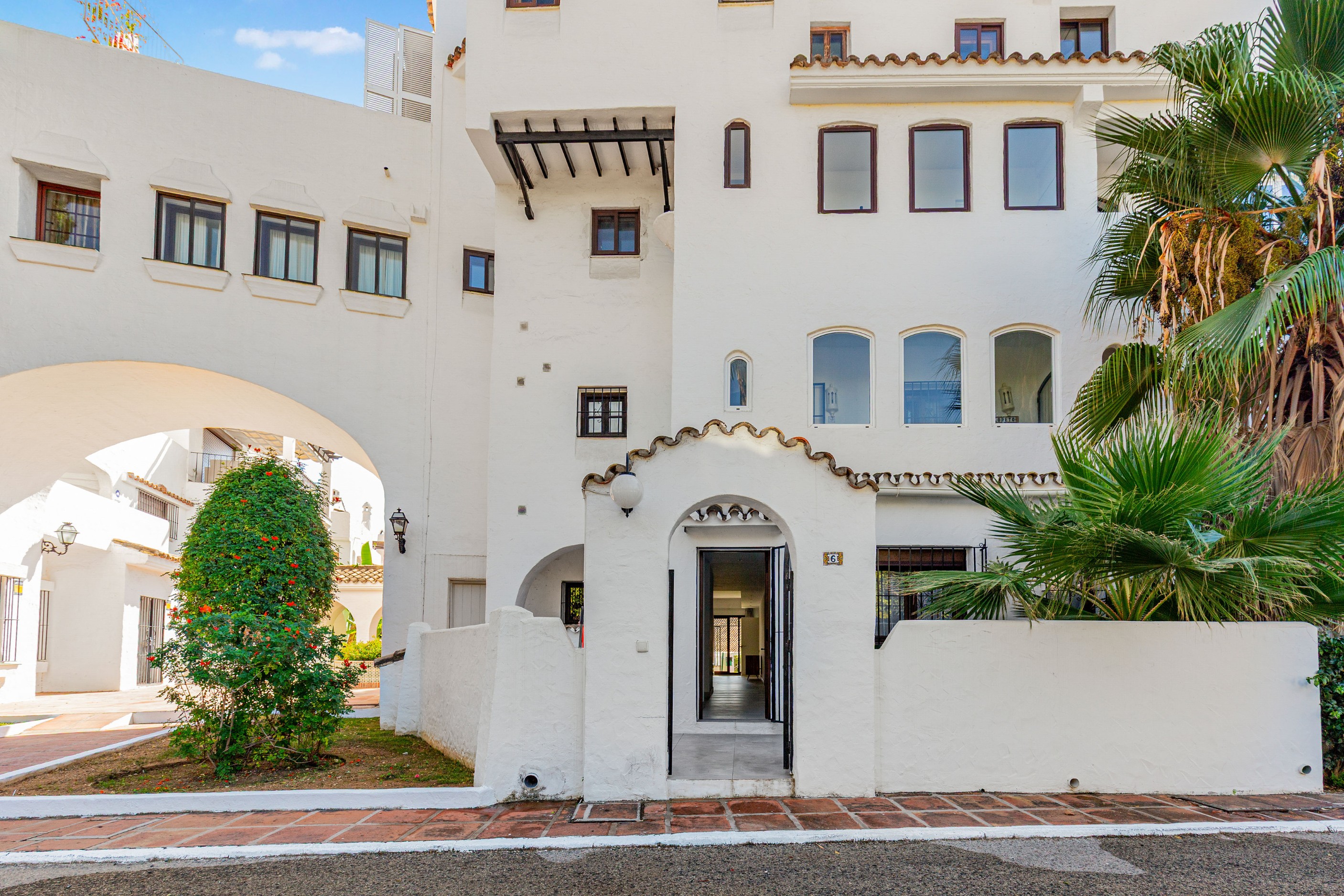 4 кровать 3 ванна Квартира для продажи в Nueva Andalucia, Marbella