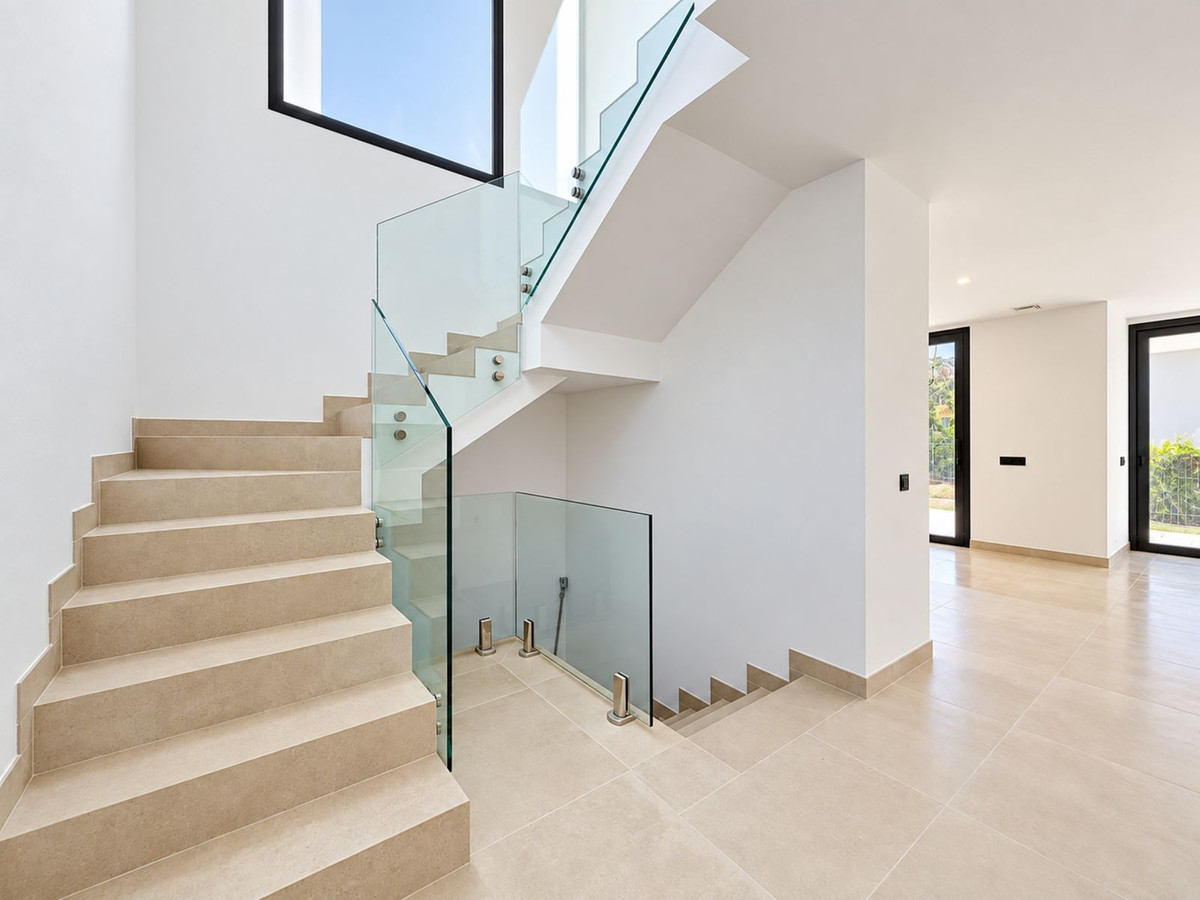 5 кровать 7 ванна Вилла для продажи в Nagueles, Marbella