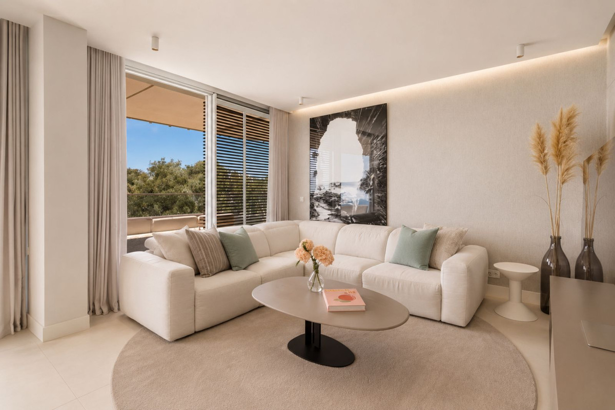 Piso de 4 Dormitorios en venta en Estepona