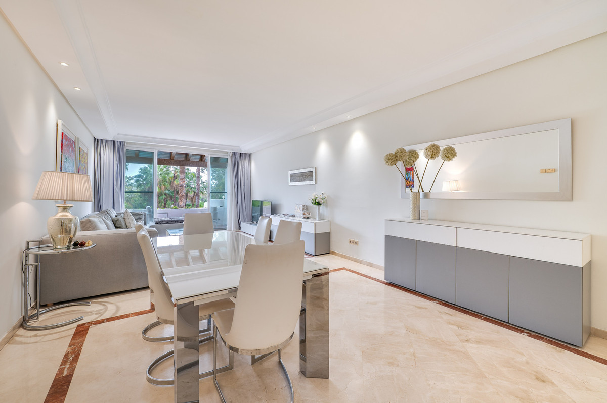 Ático de 3 Dormitorios en alquiler vacacional en Puerto Banús, Marbella
