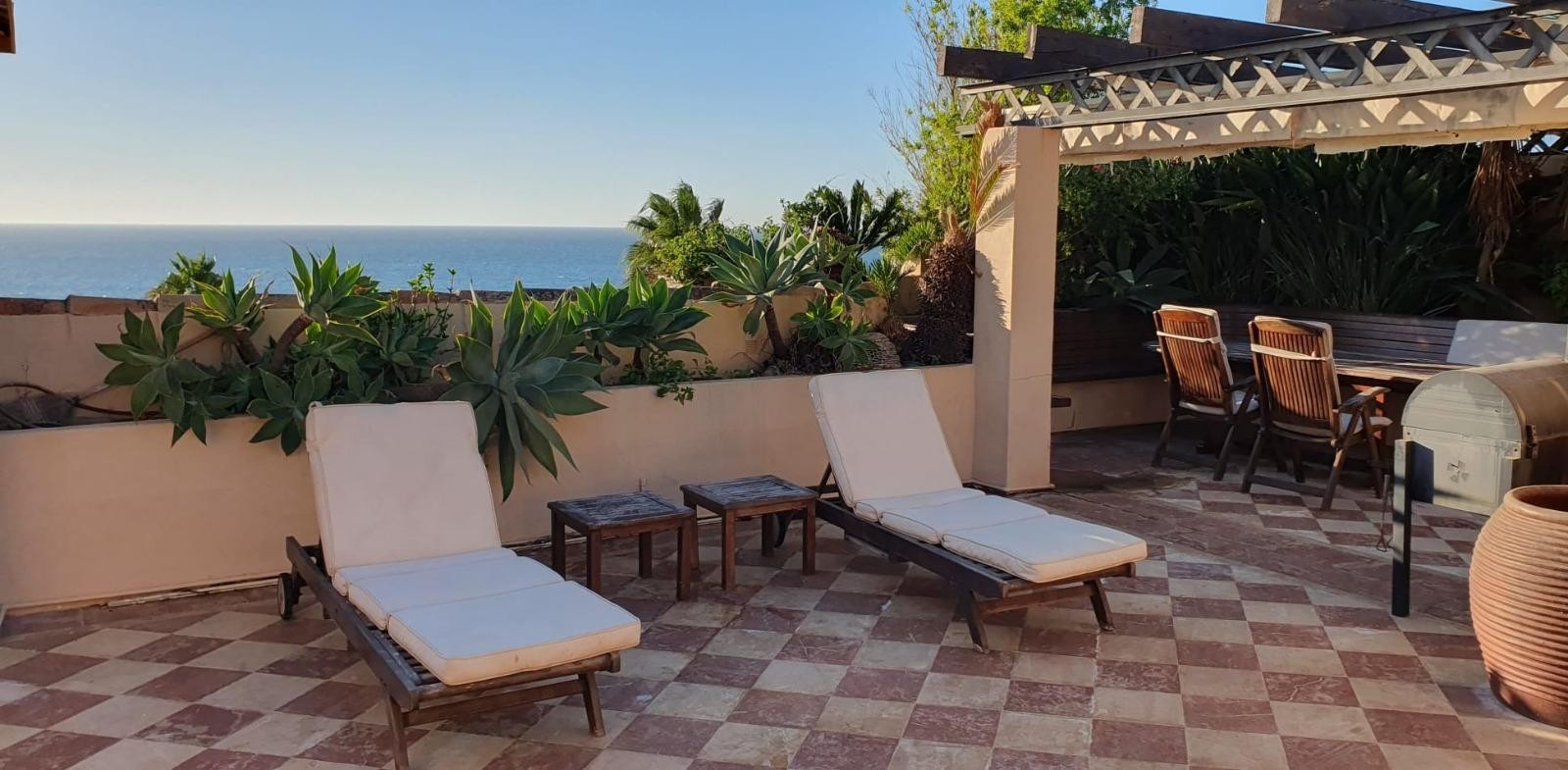 Ático de 3 Dormitorios y 3 Baños en venta en Estepona