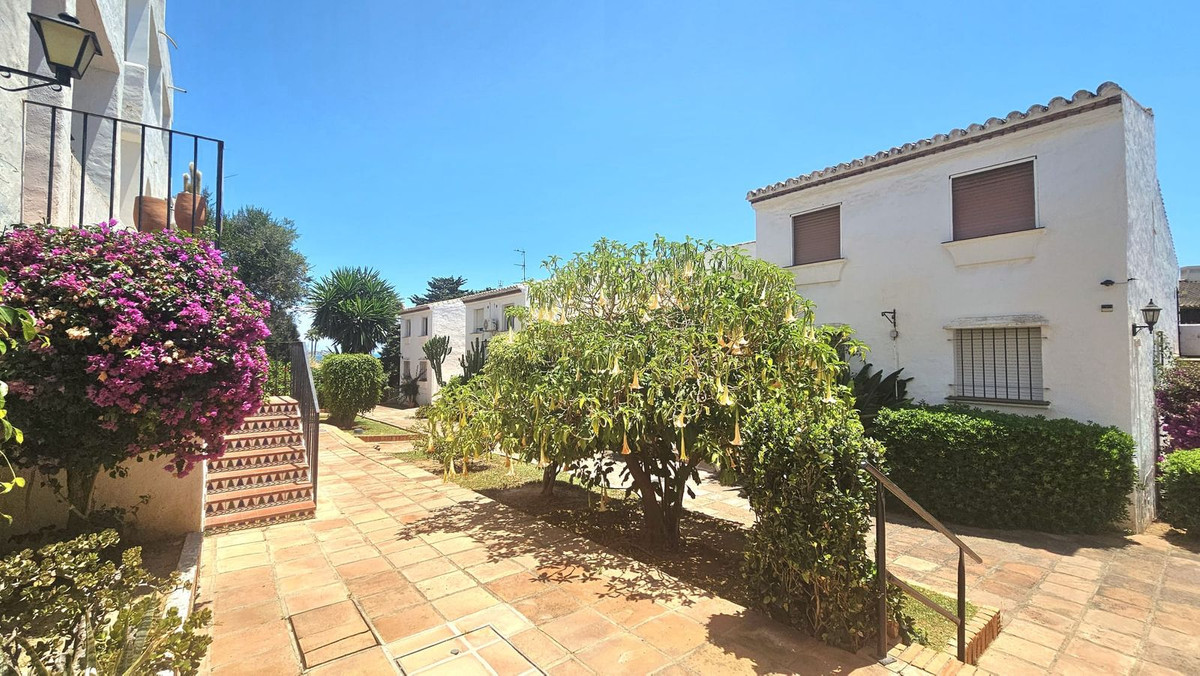 Piso de 2 Dormitorios y 1 Baño en venta en Mijas