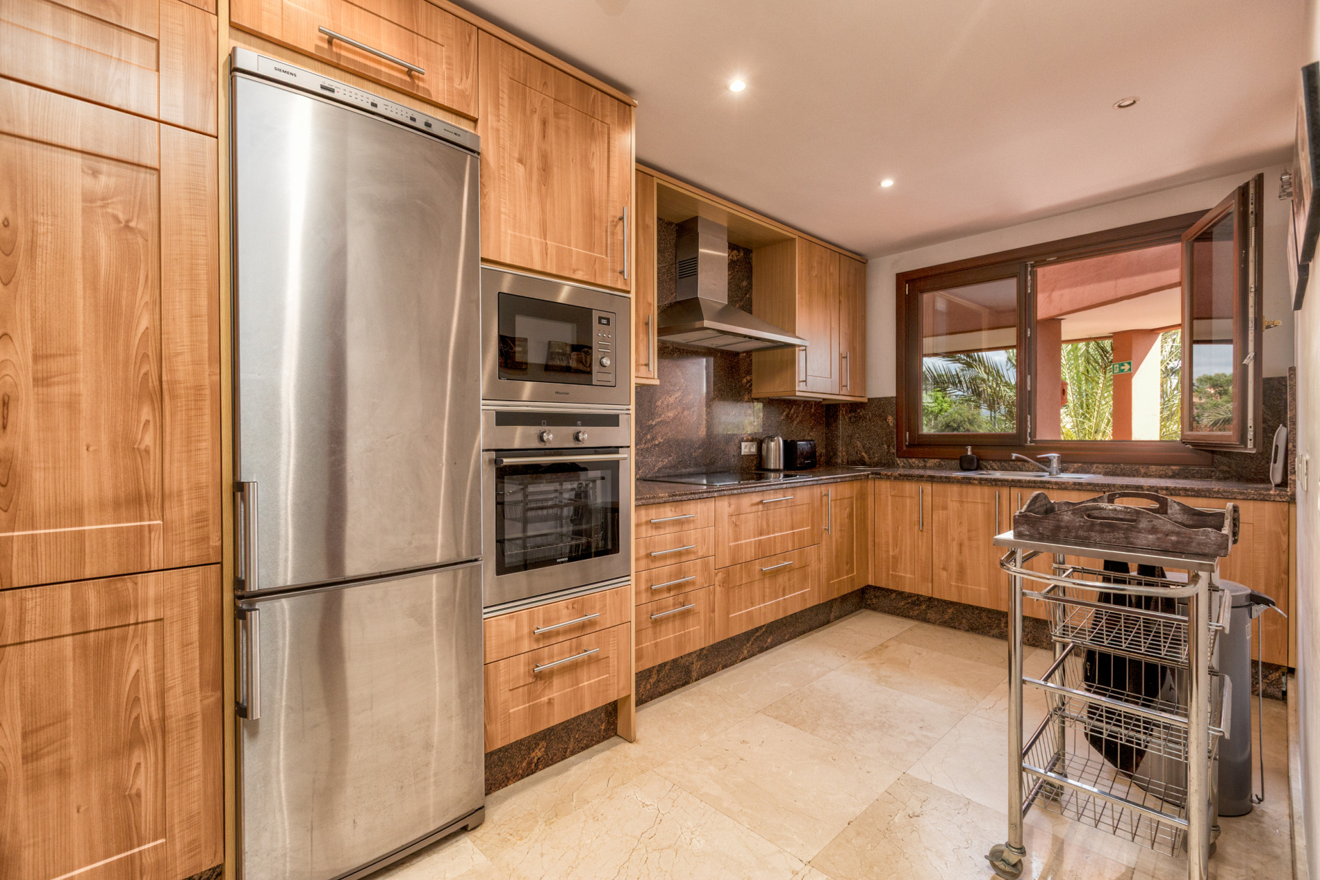 3 спални - Апартамент за продажба в La Alqueria, Estepona