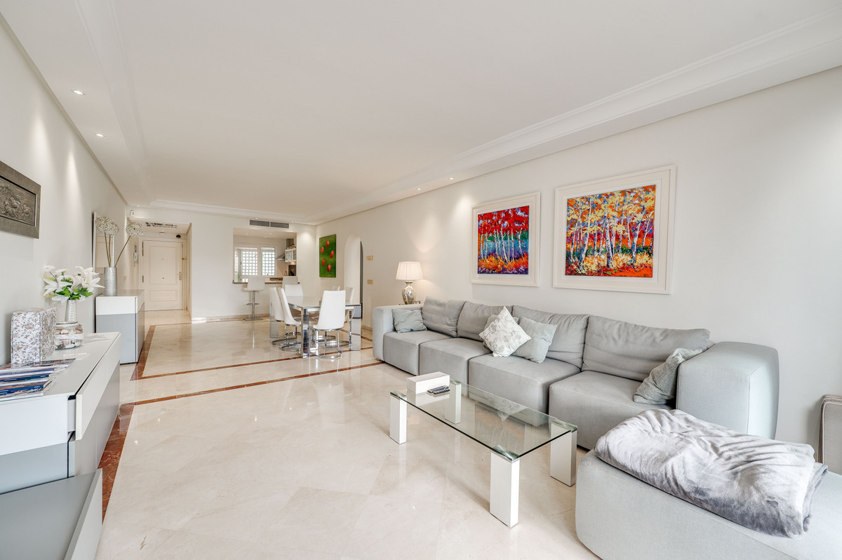 Ático de 3 Dormitorios en alquiler vacacional en Puerto Banús, Marbella