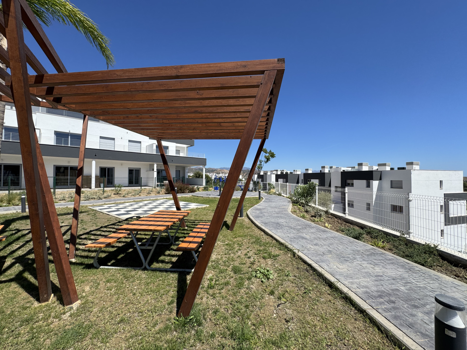 Piso de 2 Dormitorios y 2 Baños en venta en Estepona