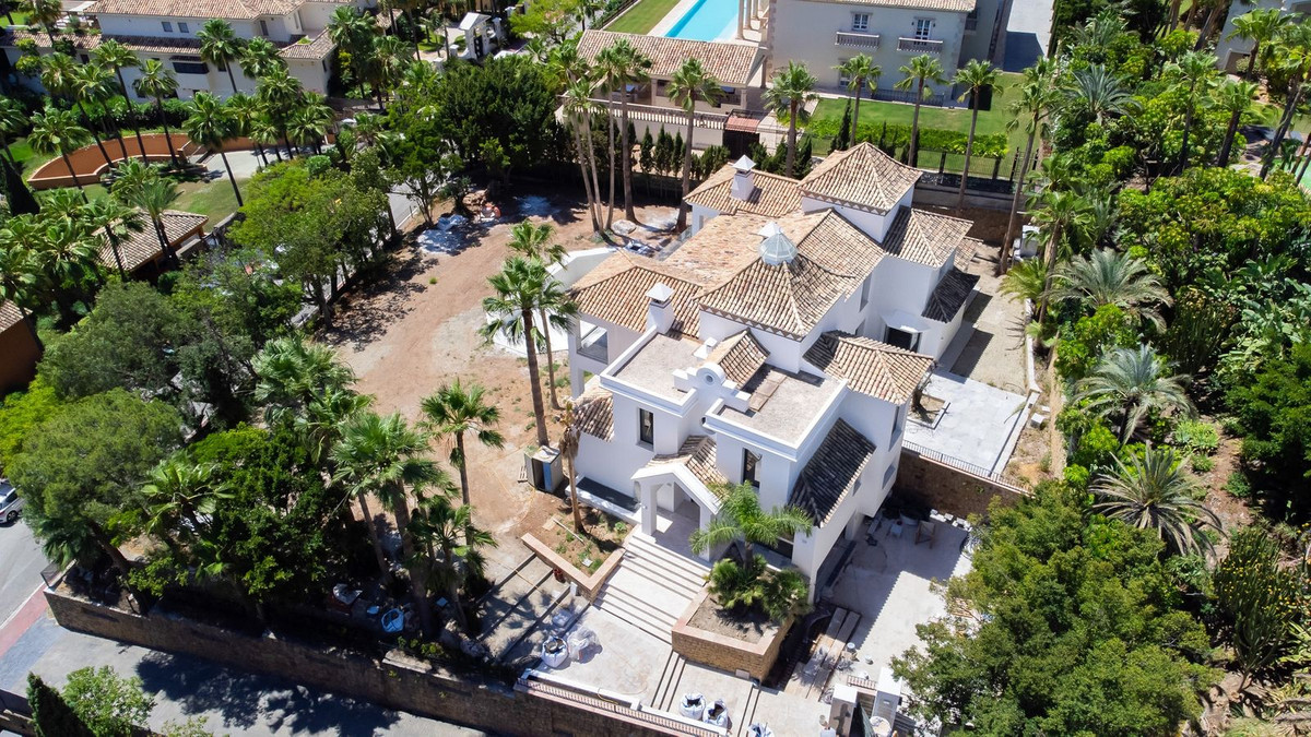 9 кровать Вилла для продажи в Sierra Blanca, Marbella