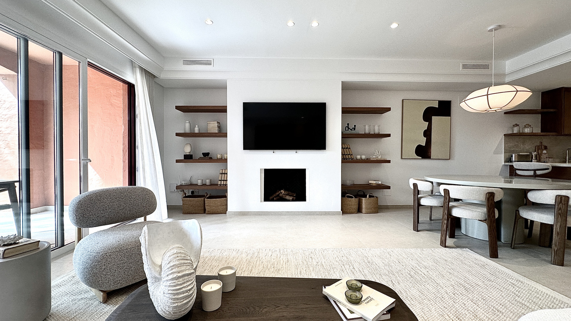 Casa de 4 Dormitorios y 4 Baños en alquiler en Milla de Oro, Marbella