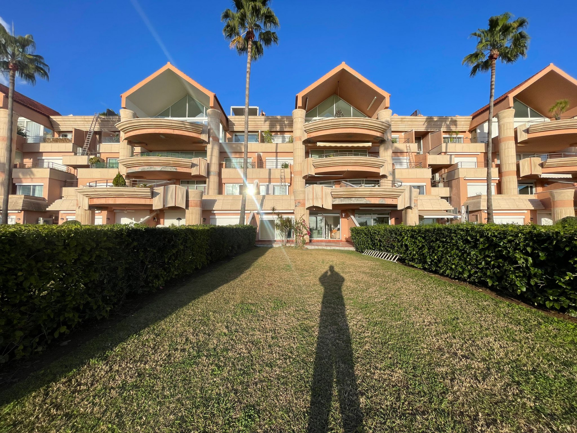Piso de 2 Dormitorios en alquiler en Nueva Andalucía, Marbella