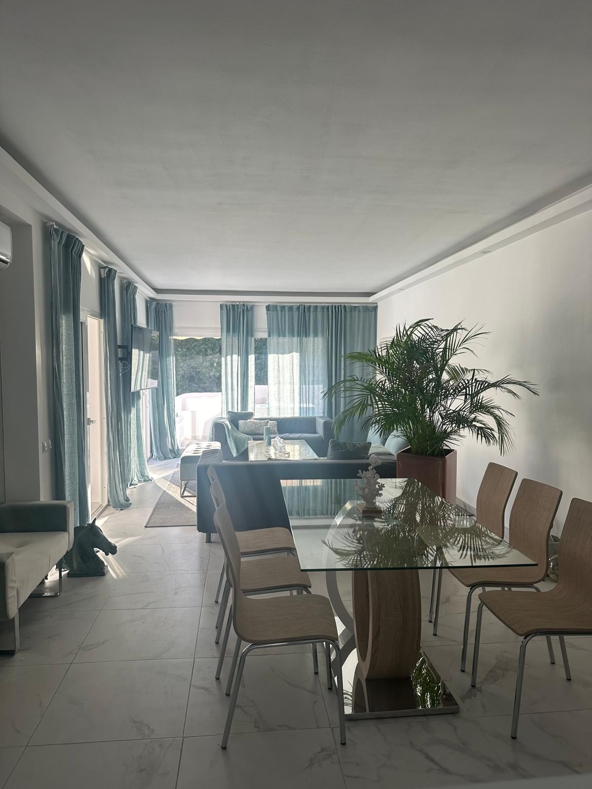 Ático de 2 Dormitorios y 2 Baños en venta en Marbella