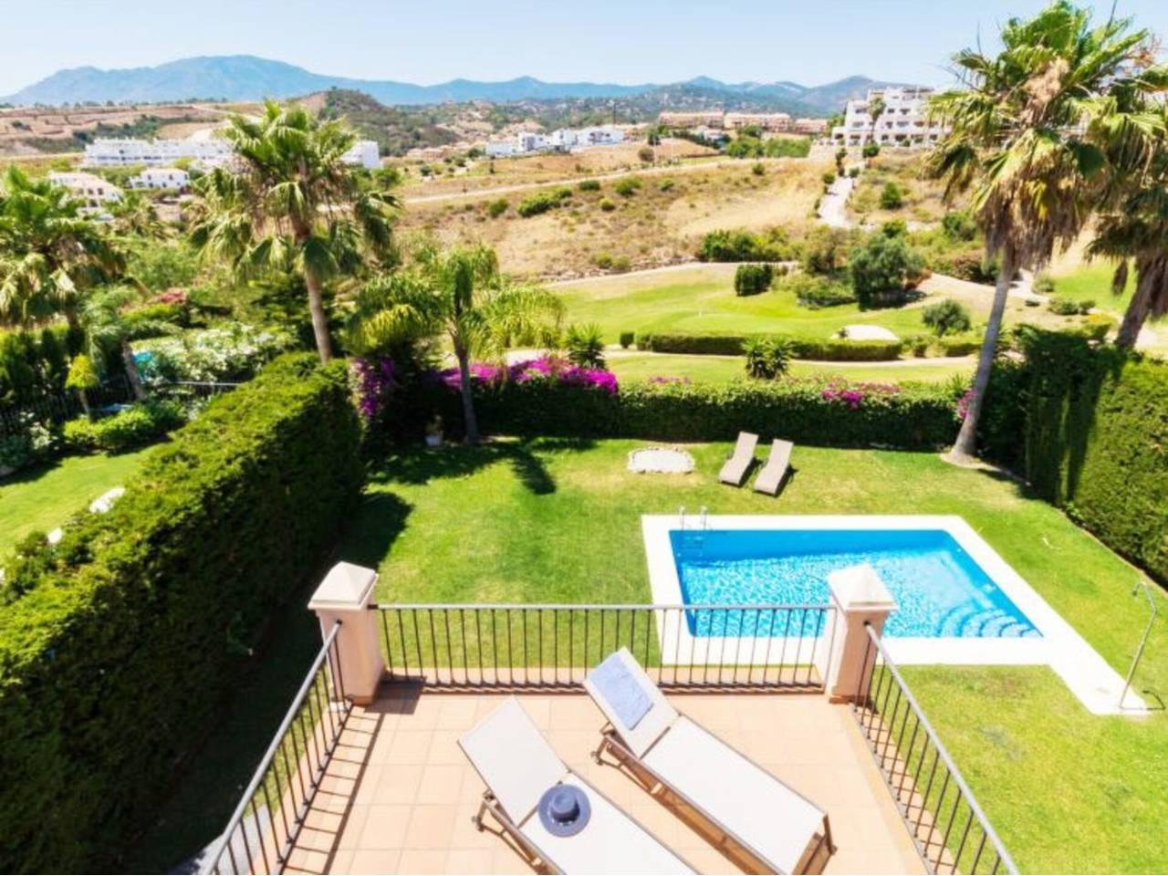 3 кровать 3 ванна Таунхаус курортная аренда в La Alqueria, Estepona