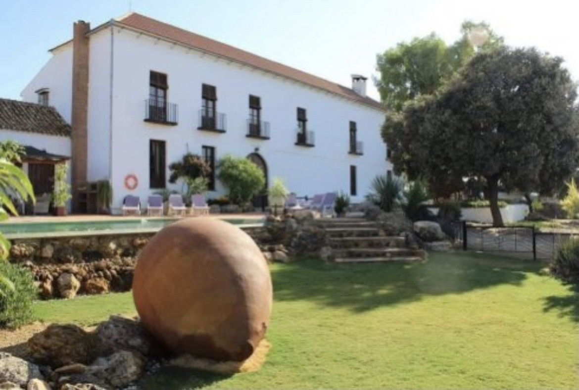 Finca de 20 Dormitorios y 15 Baños en venta en Mollina