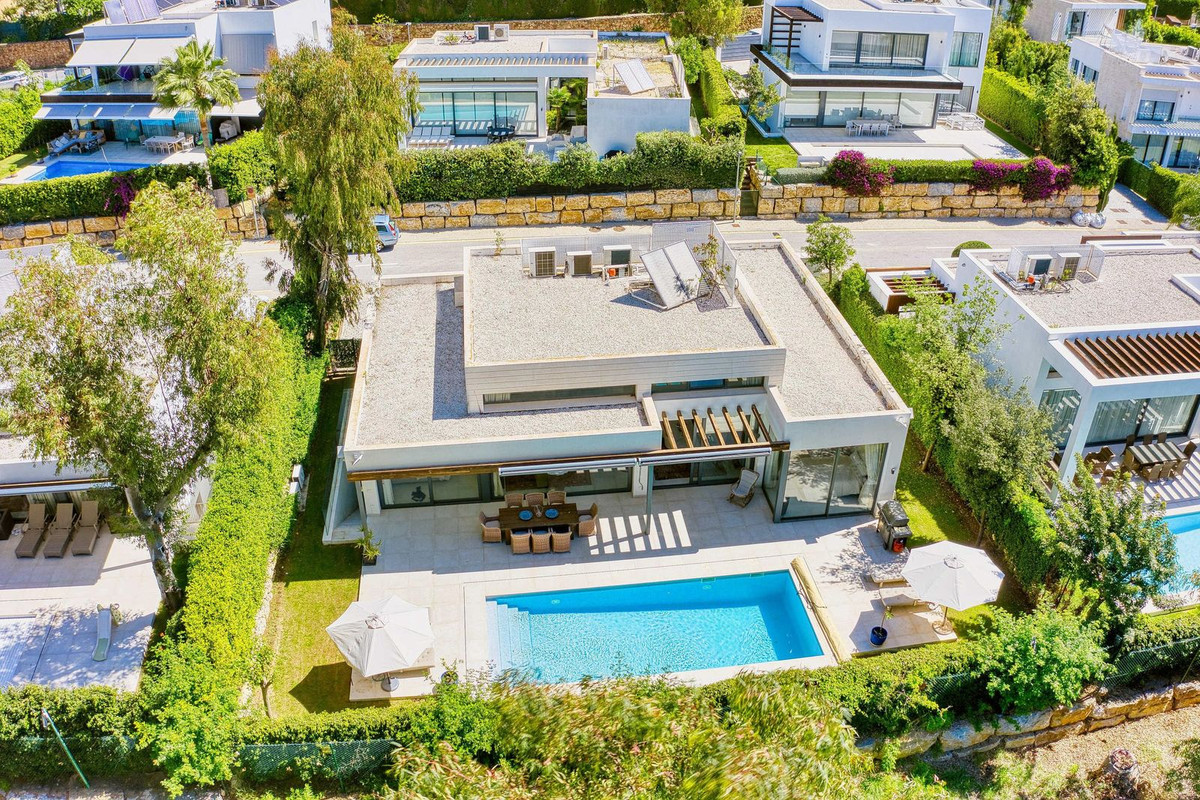 4 кровать Вилла для продажи в Estepona