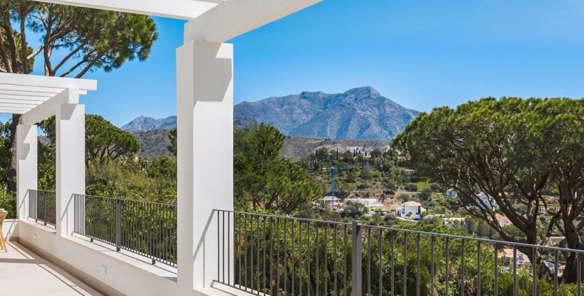 Casa de 5 Dormitorios y 5 Baños en venta en Benahavís