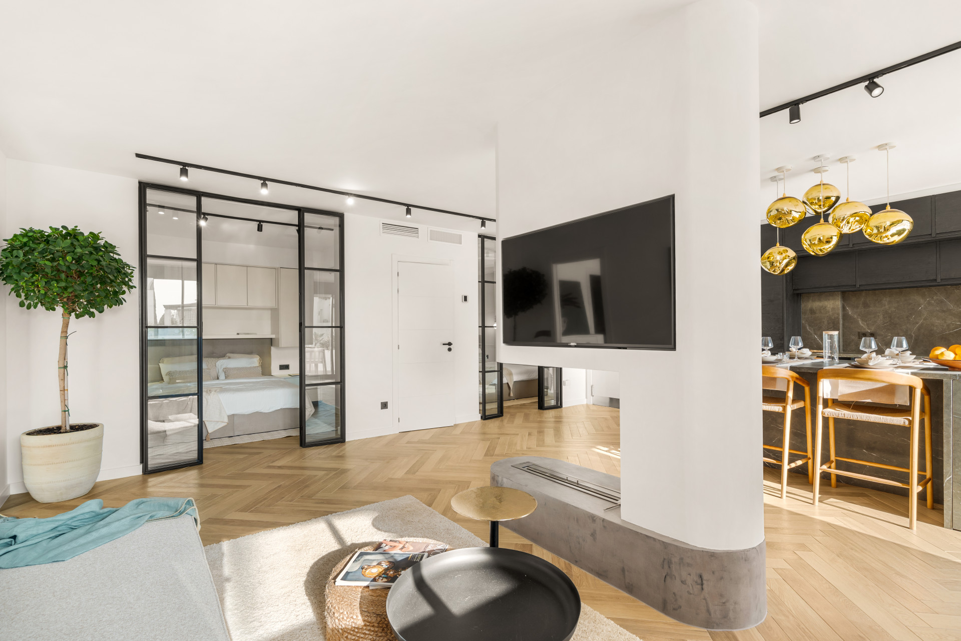 Piso de 3 Dormitorios y 3 Baños en venta en Nueva Andalucía, Marbella