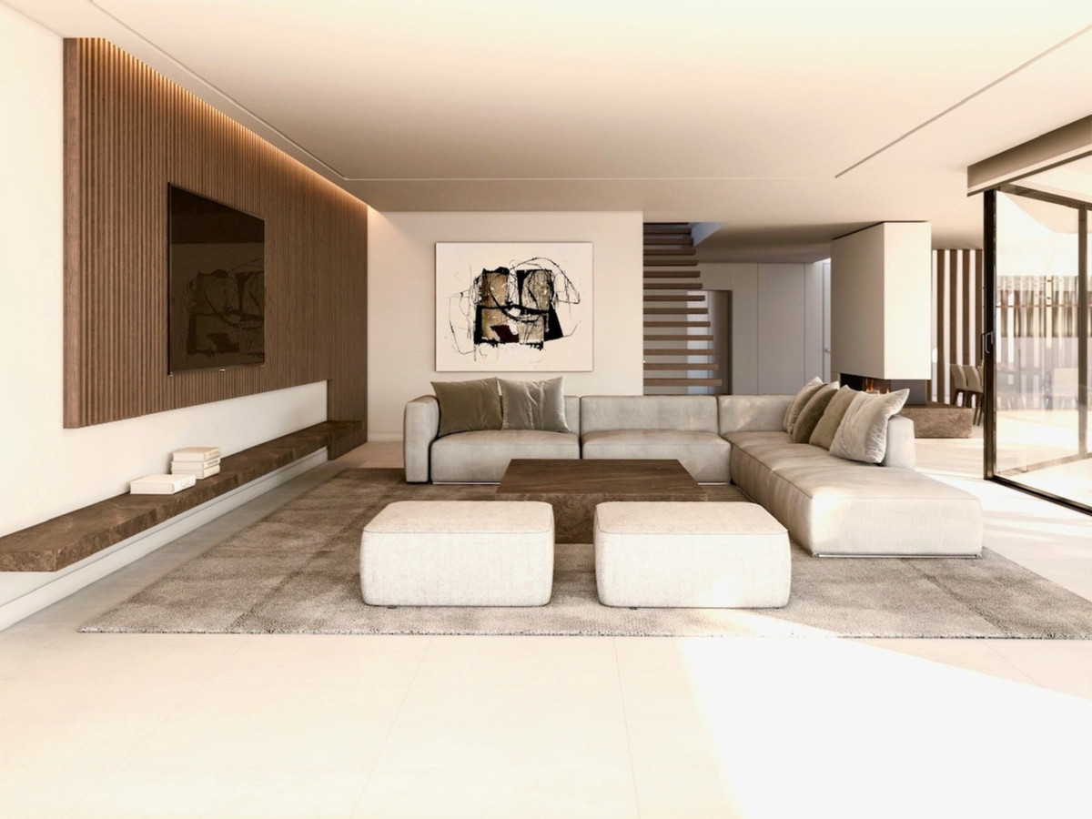 6 Bed, 9 Bath - Villa for Sale in Marbesa, Marbella