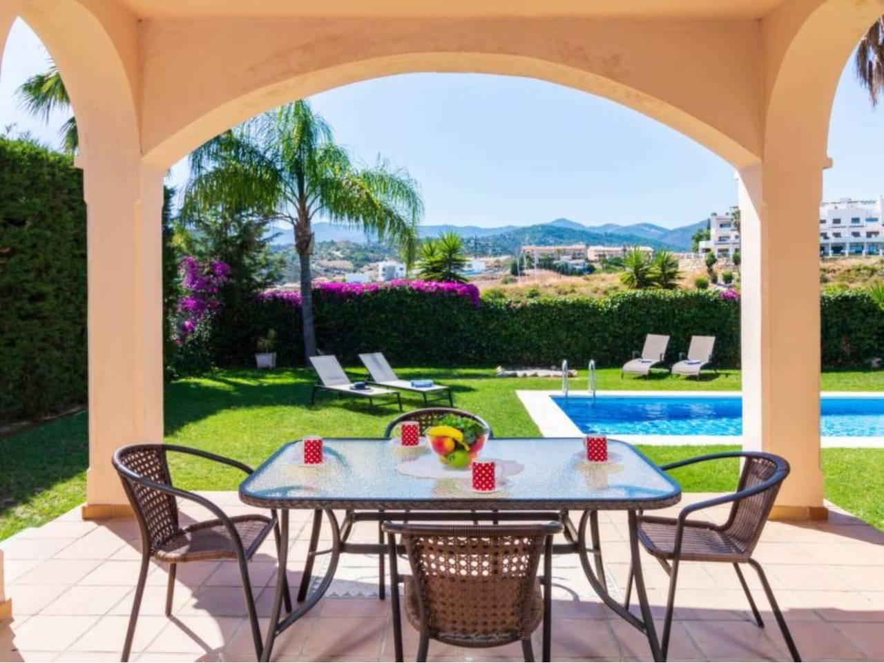 3 кровать 3 ванна Таунхаус курортная аренда в La Alqueria, Estepona