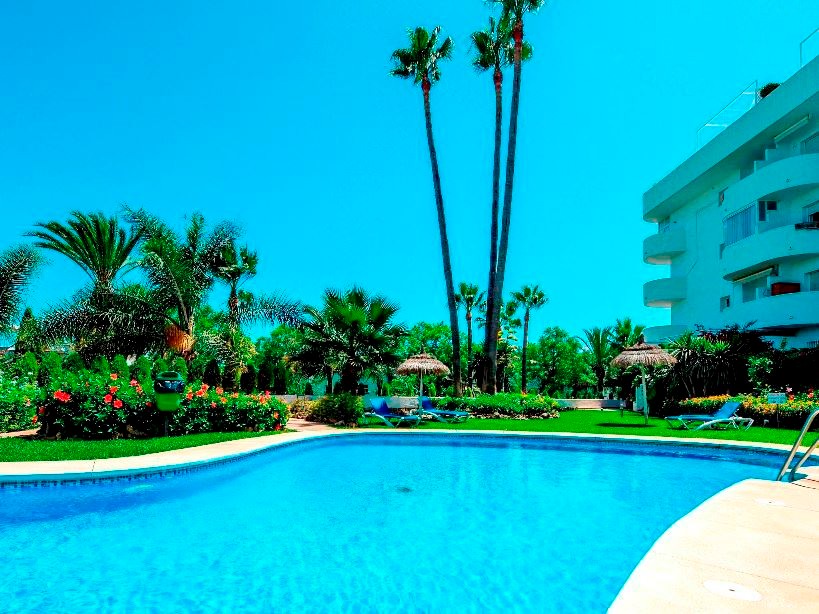 Piso de 3 Dormitorios y 2 Baños en alquiler vacacional en Puerto Banús, Marbella