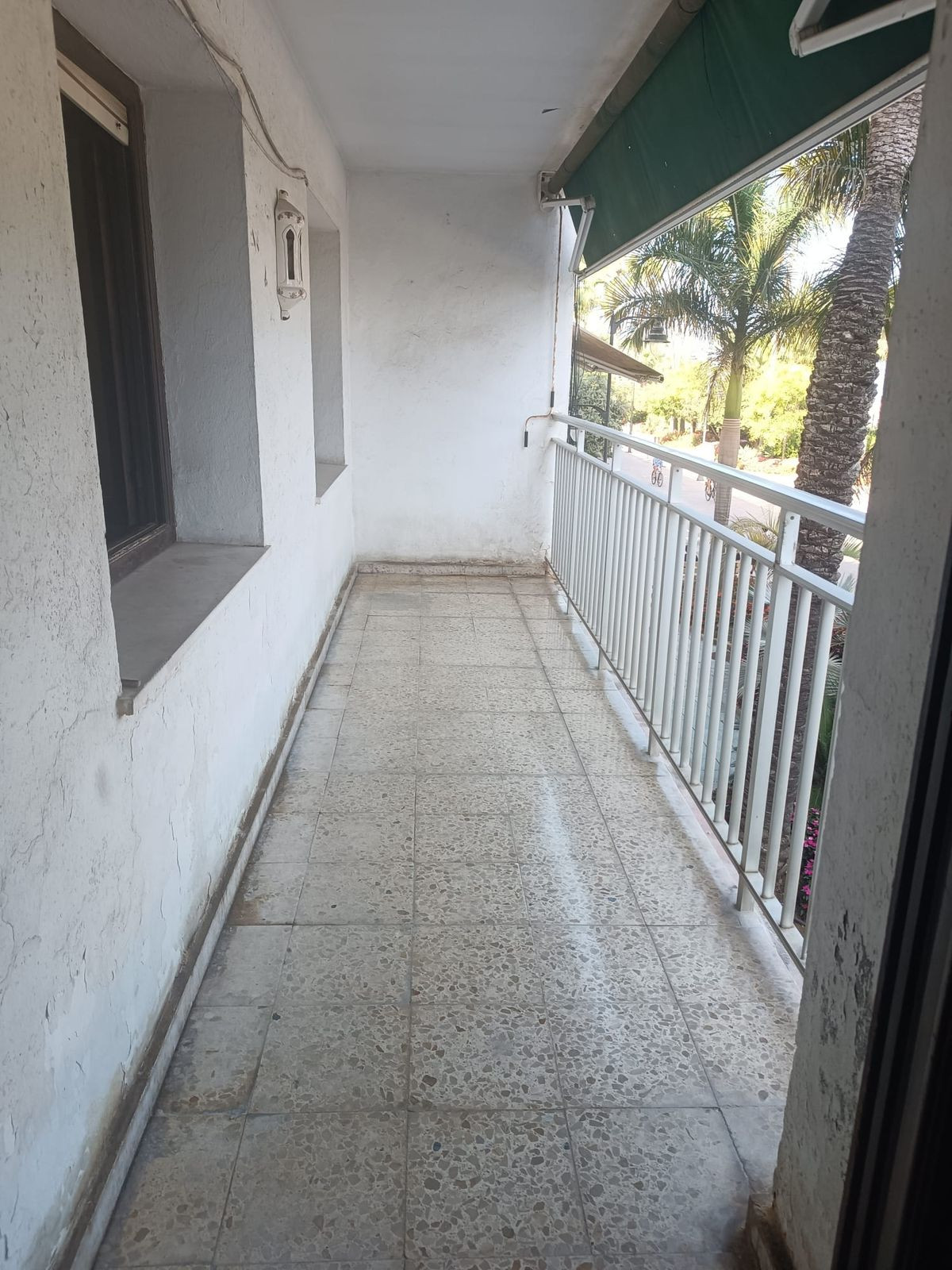 Piso de 3 Dormitorios y 1 Baño en venta en Estepona