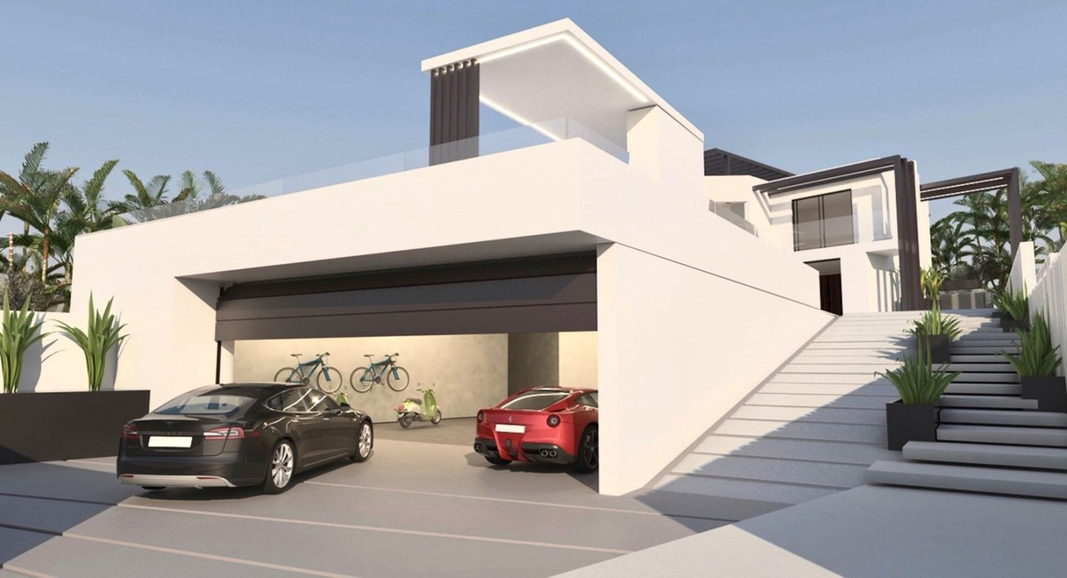 6 Bed, 9 Bath - Villa for Sale in Marbesa, Marbella