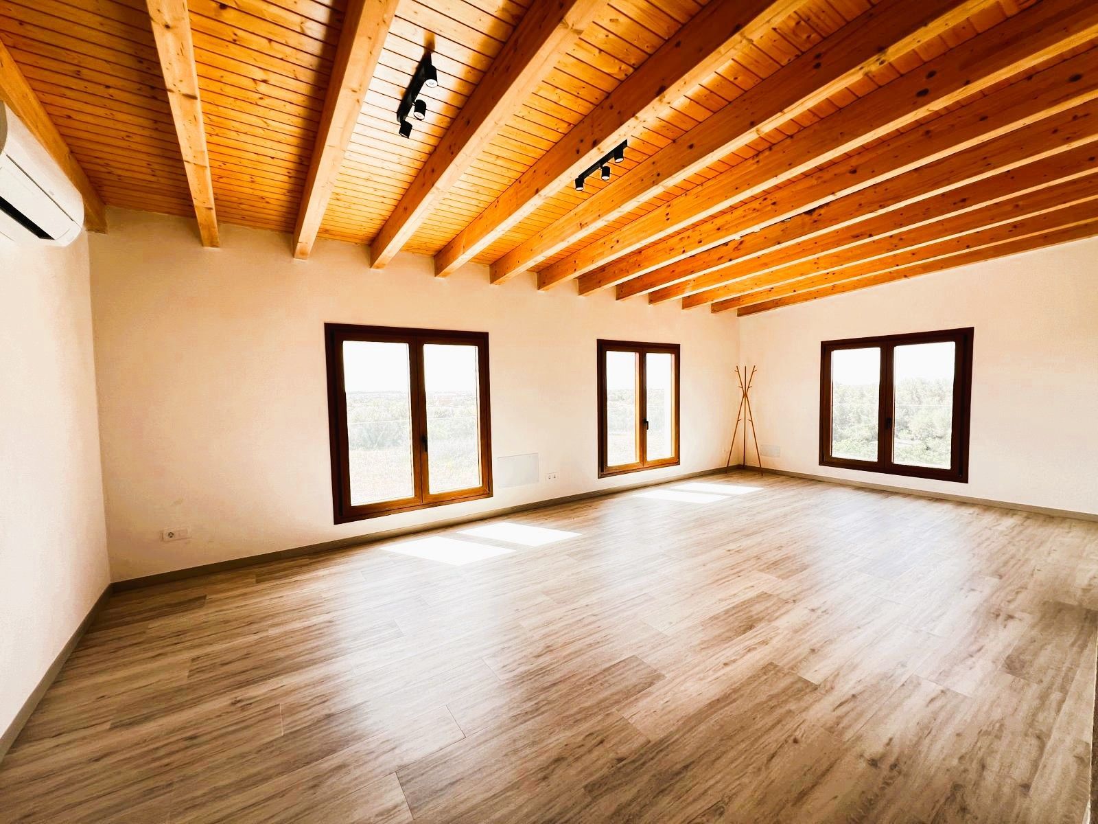 Finca de 4 Dormitorios en alquiler en Santanyí