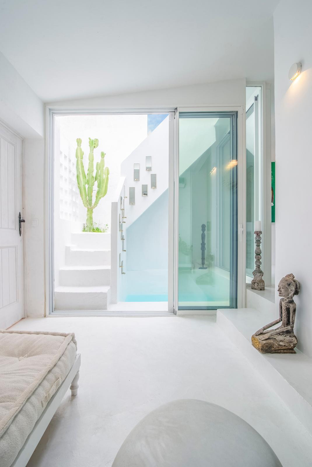 Piso de 2 Dormitorios y 2 Baños en venta en Las Chapas, Marbella