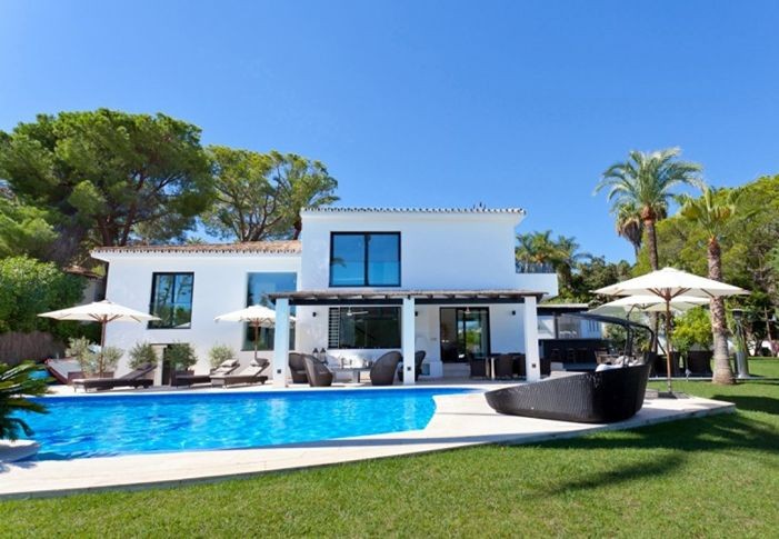 Casa de 5 Dormitorios y 5 Baños en alquiler vacacional en Nueva Andalucía, Marbella
