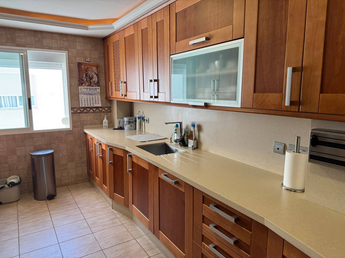 Ático de 4 Dormitorios en venta en Estepona