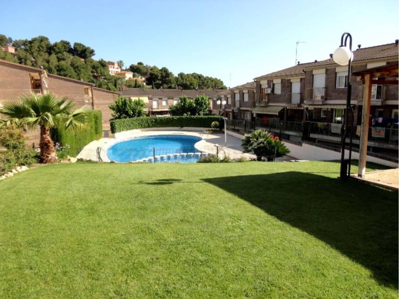 Casa Adosada de 3 Dormitorios y 2 Baños en alquiler vacacional en Torredembarra
