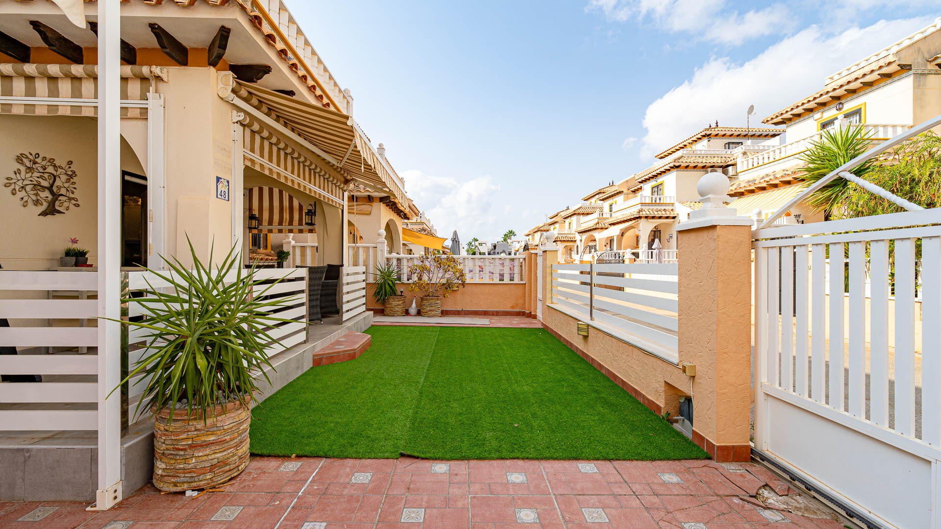 Casa de 3 Dormitorios y 2 Baños en venta en Orihuela Costa