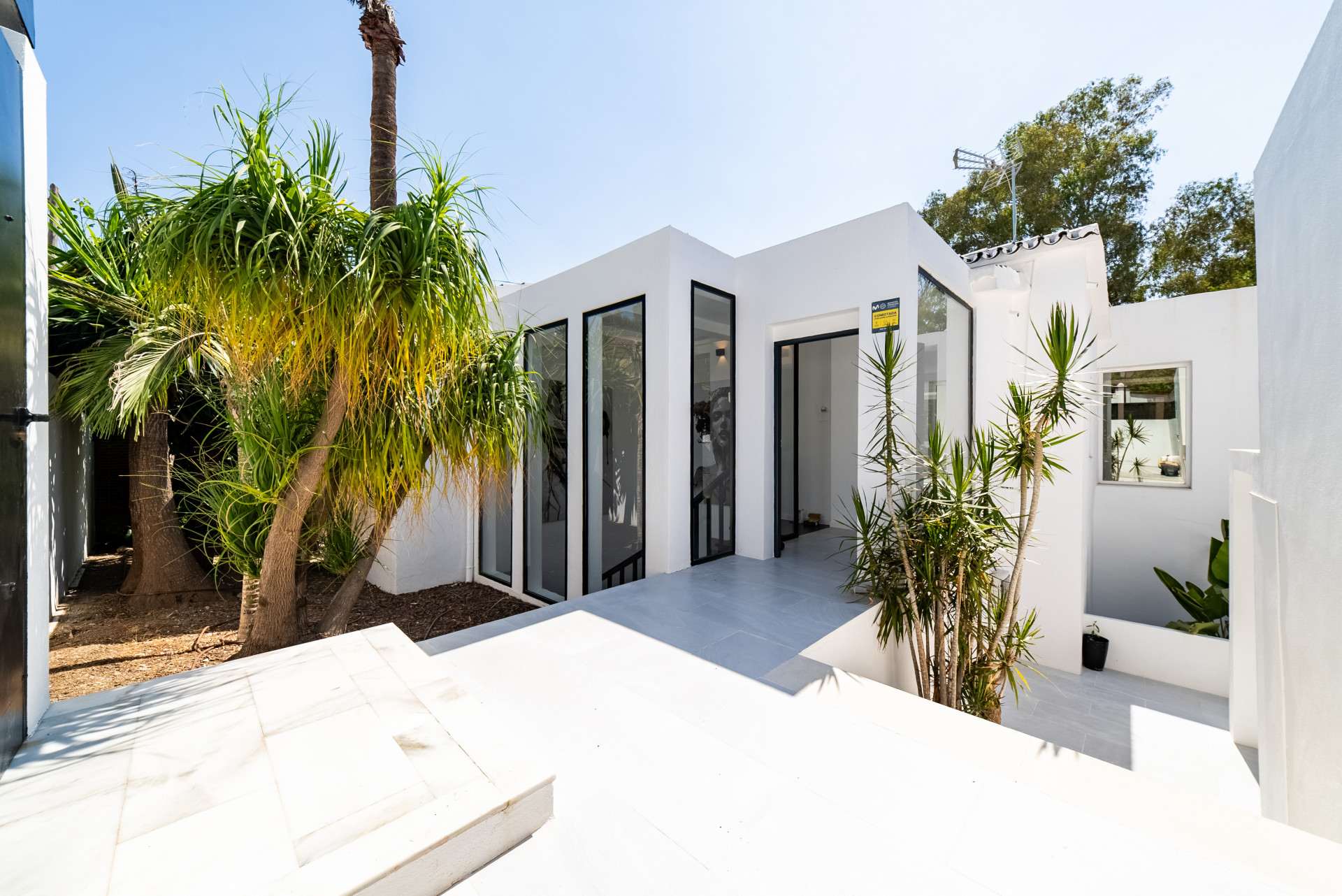Casa de 4 Dormitorios y 5 Baños en venta en Nueva Andalucía, Marbella