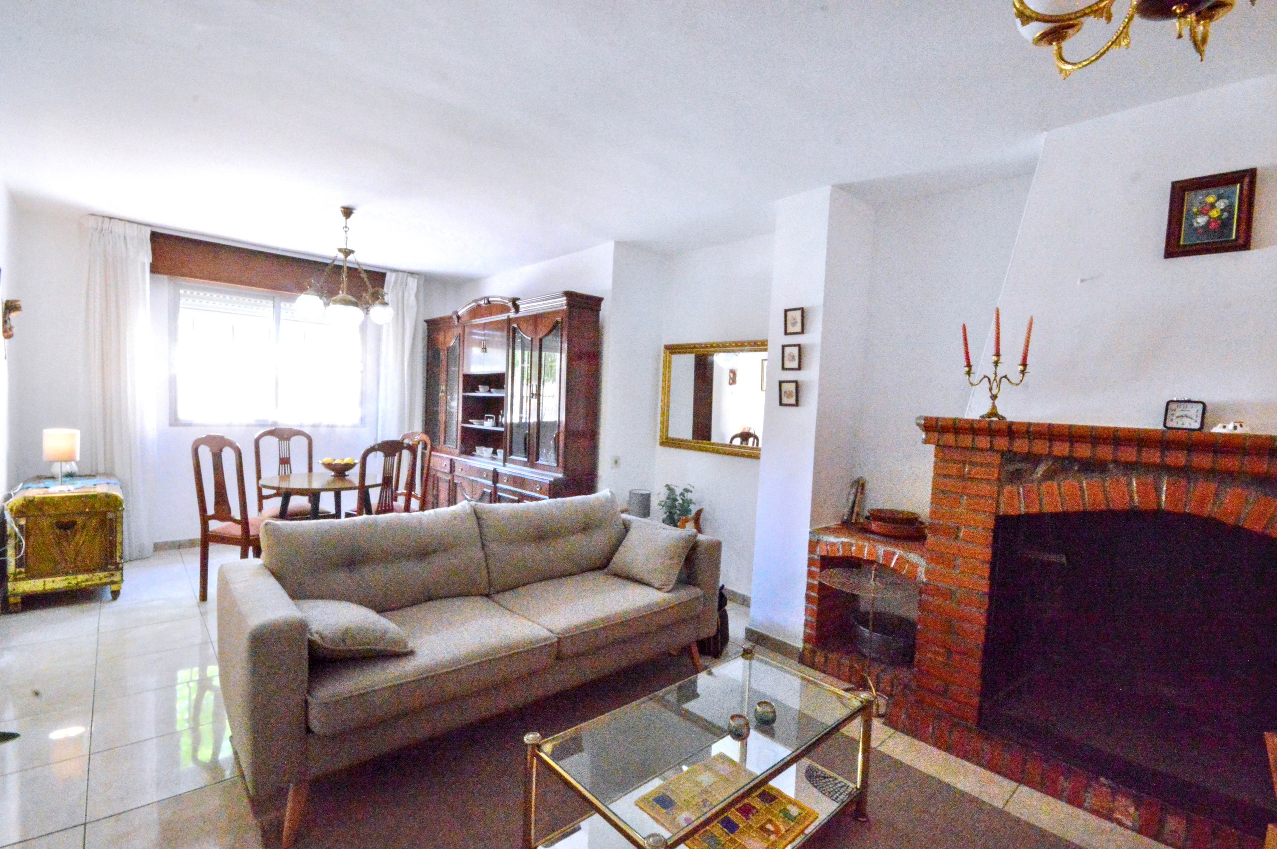 Casa Adosada de 3 Dormitorios y 2 Baños en venta en Cónchar