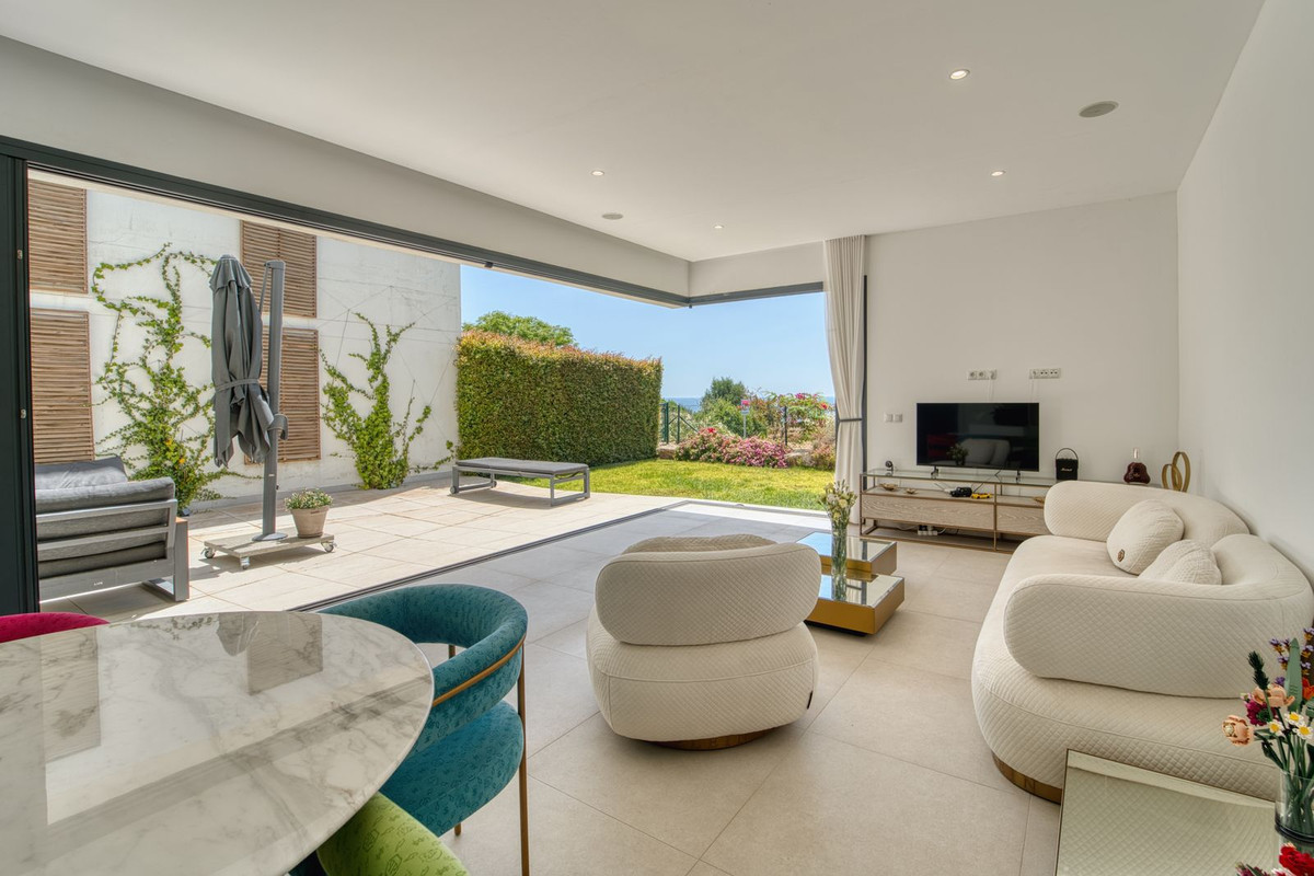 Casa Adosada de 3 Dormitorios y 3 Baños en venta en Casares