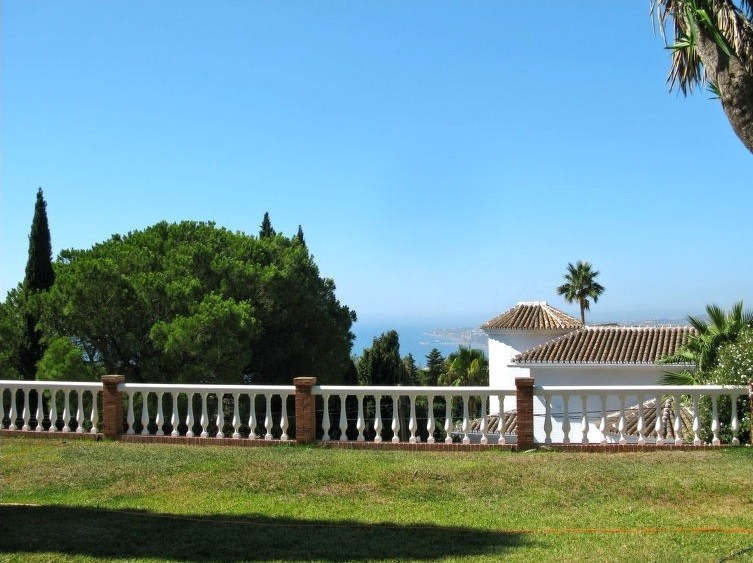 Casa de 3 Dormitorios en alquiler vacacional en Arroyo de la Miel, Benalmádena