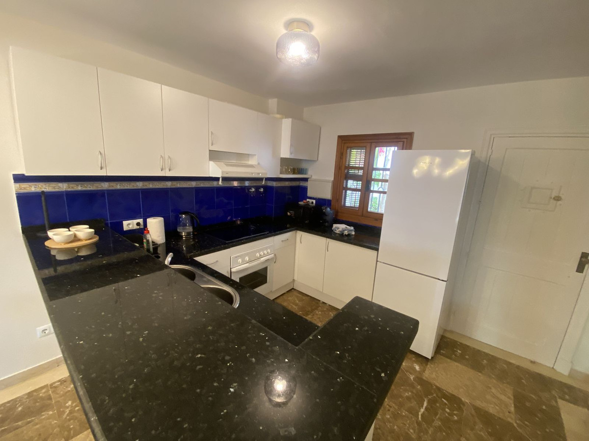 2 Bed - Townhouse Holiday Rental in Estepona