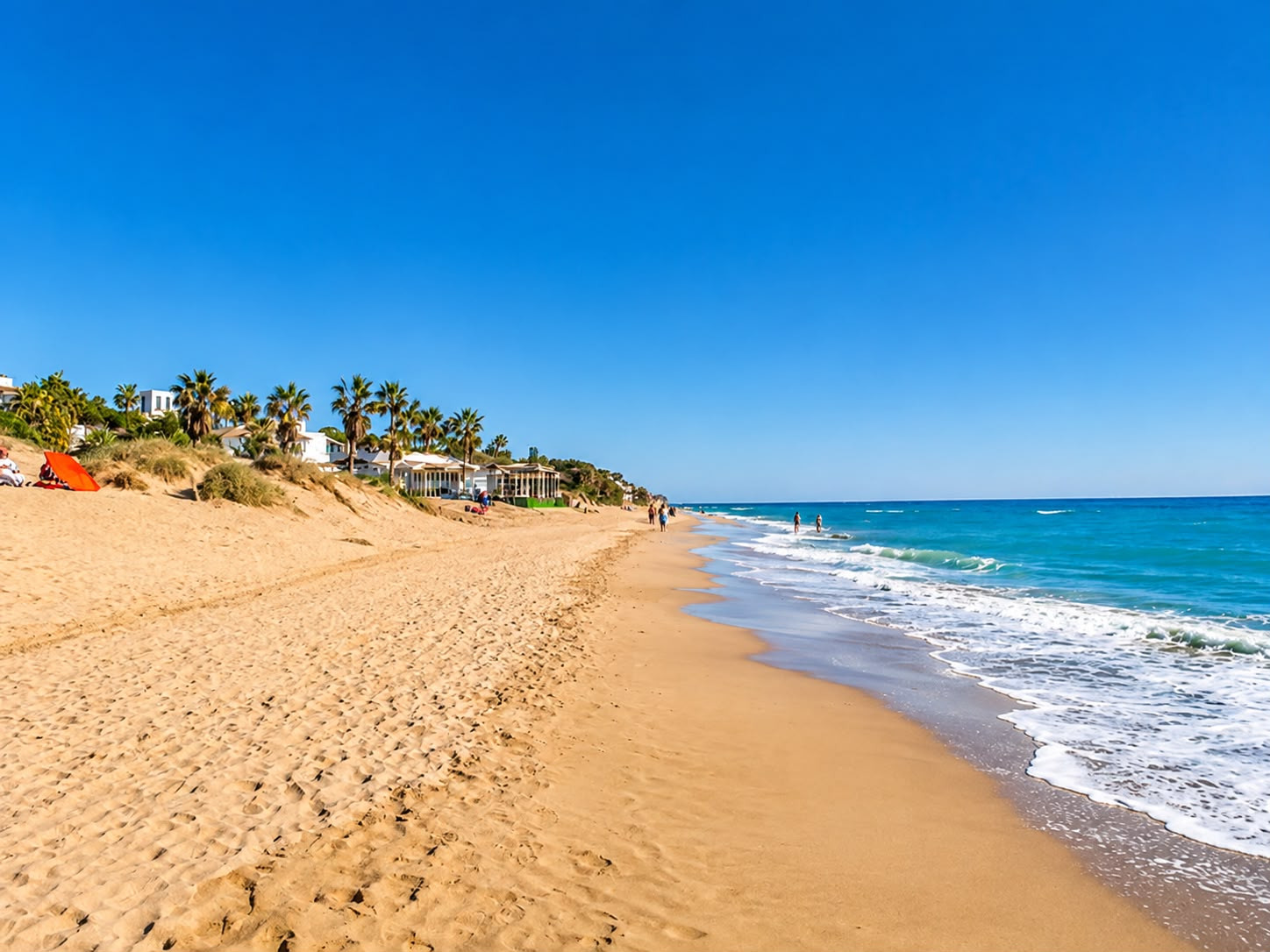 Piso de 3 Dormitorios y 3 Baños en venta en Elviria, Marbella