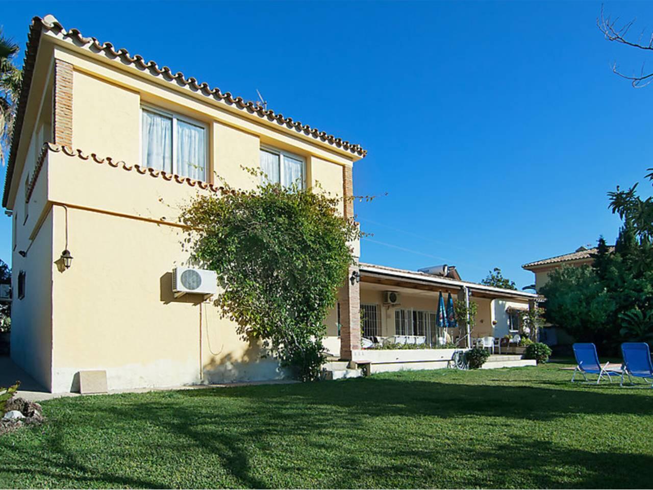 Casa de 4 Dormitorios y 2 Baños en alquiler vacacional en Fuengirola Centro