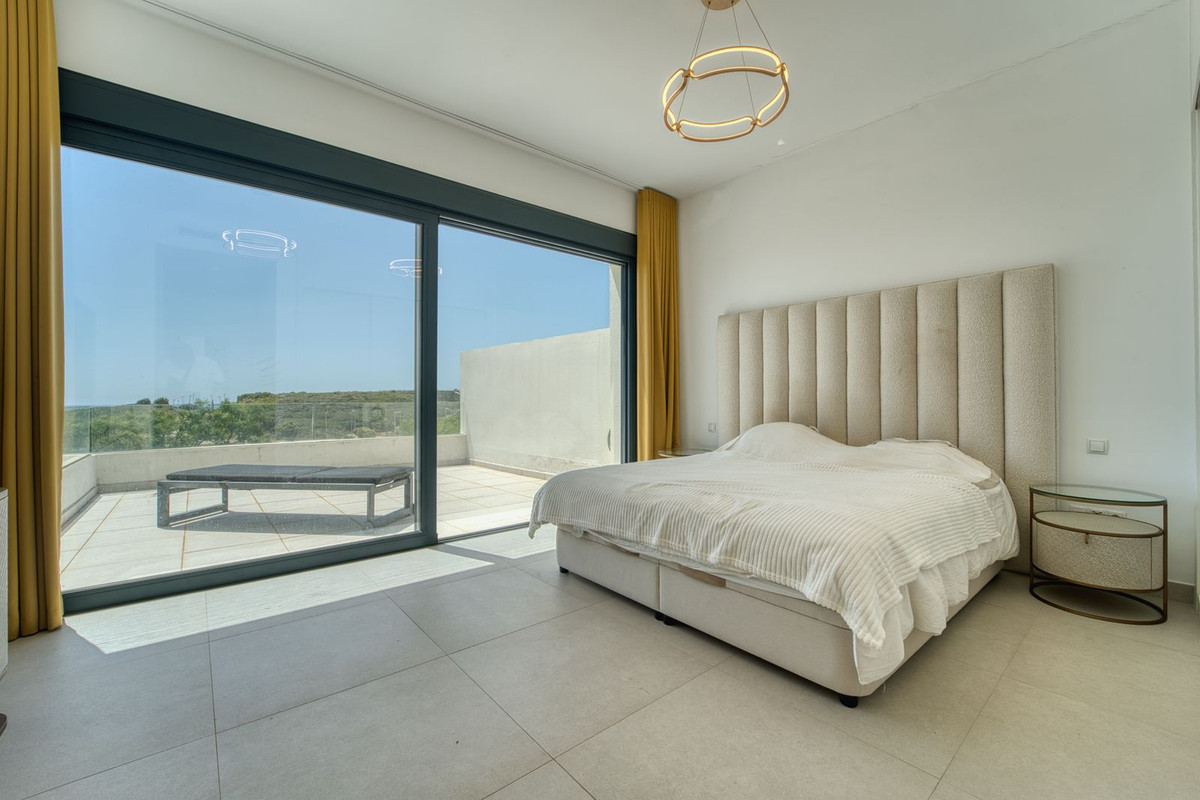 Casa Adosada de 3 Dormitorios y 3 Baños en venta en Casares