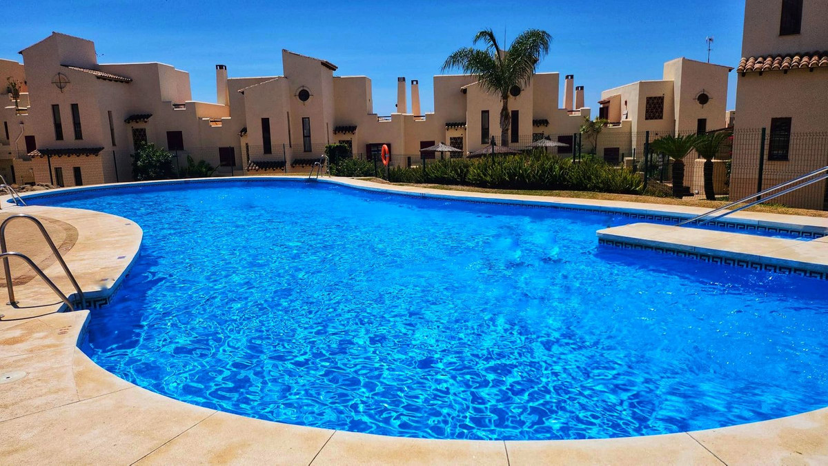 2 спални, 2 бани - Апартамент за продажба в Casares