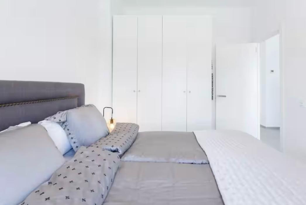 Piso de 2 Dormitorios y 2 Baños en alquiler vacacional en Nueva Andalucía, Marbella