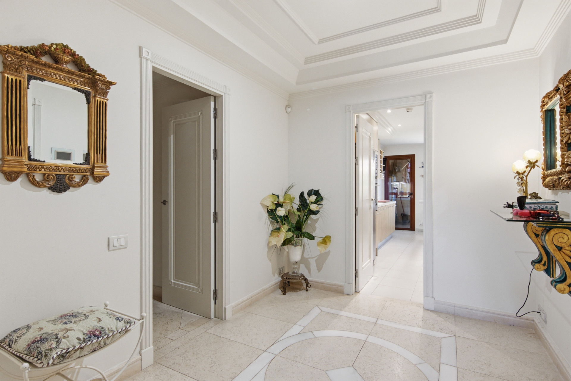 Piso de 3 Dormitorios y 3 Baños en venta en Estepona