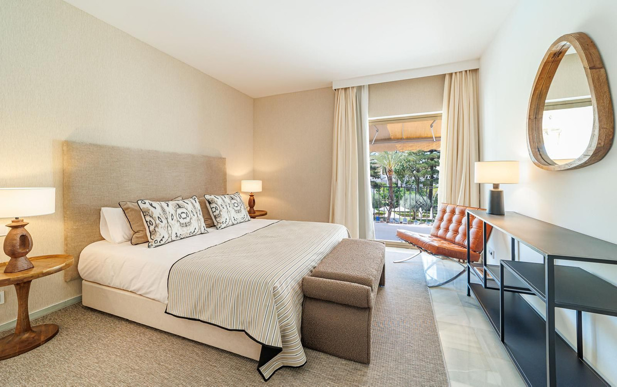 Piso de 2 Dormitorios en alquiler vacacional en Puerto Banús, Marbella