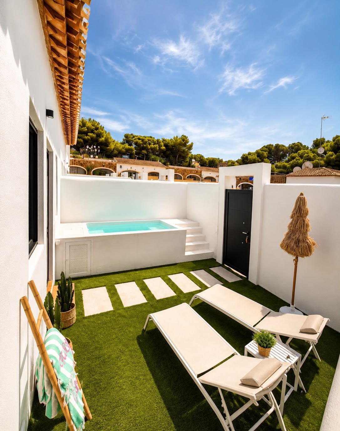 2 Bed - Villa for Rent in Javea