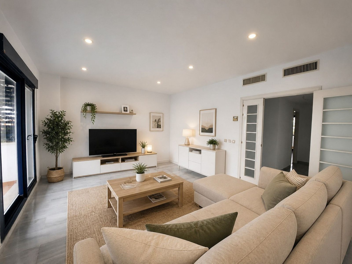 Ático de 2 Dormitorios en venta en Estepona