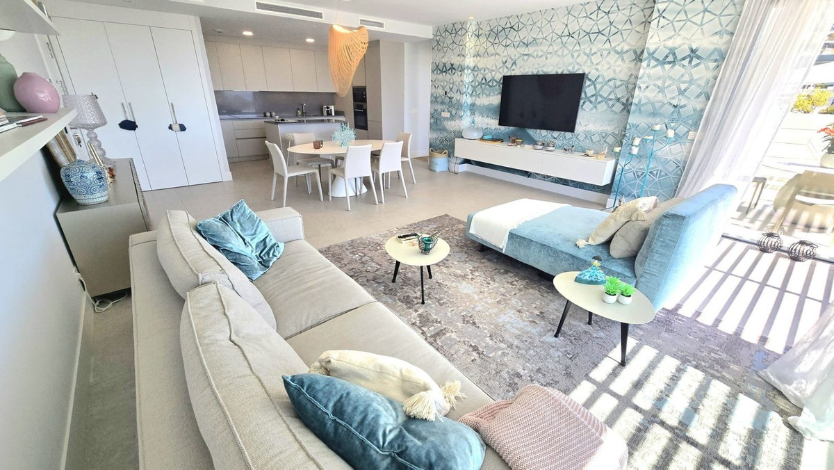 Piso de 2 Dormitorios y 2 Baños en venta en Benahavís