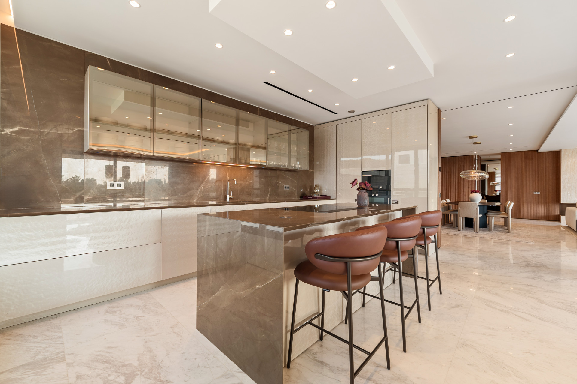 Casa de 4 Dormitorios y 4 Baños en venta en Milla de Oro, Marbella