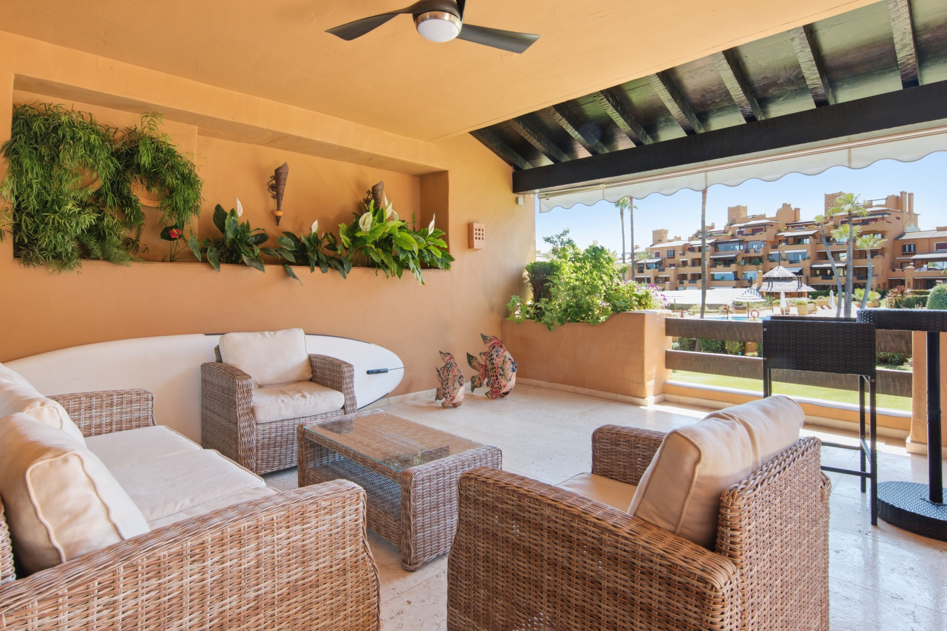 Piso de 3 Dormitorios y 3 Baños en venta en Estepona