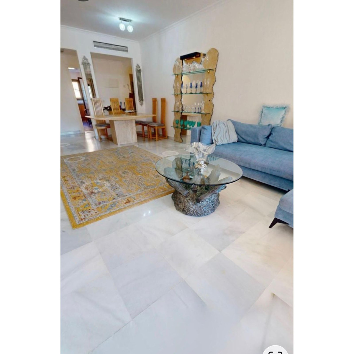 4 спални, 3 бани - Апартамент за продажба в Estepona