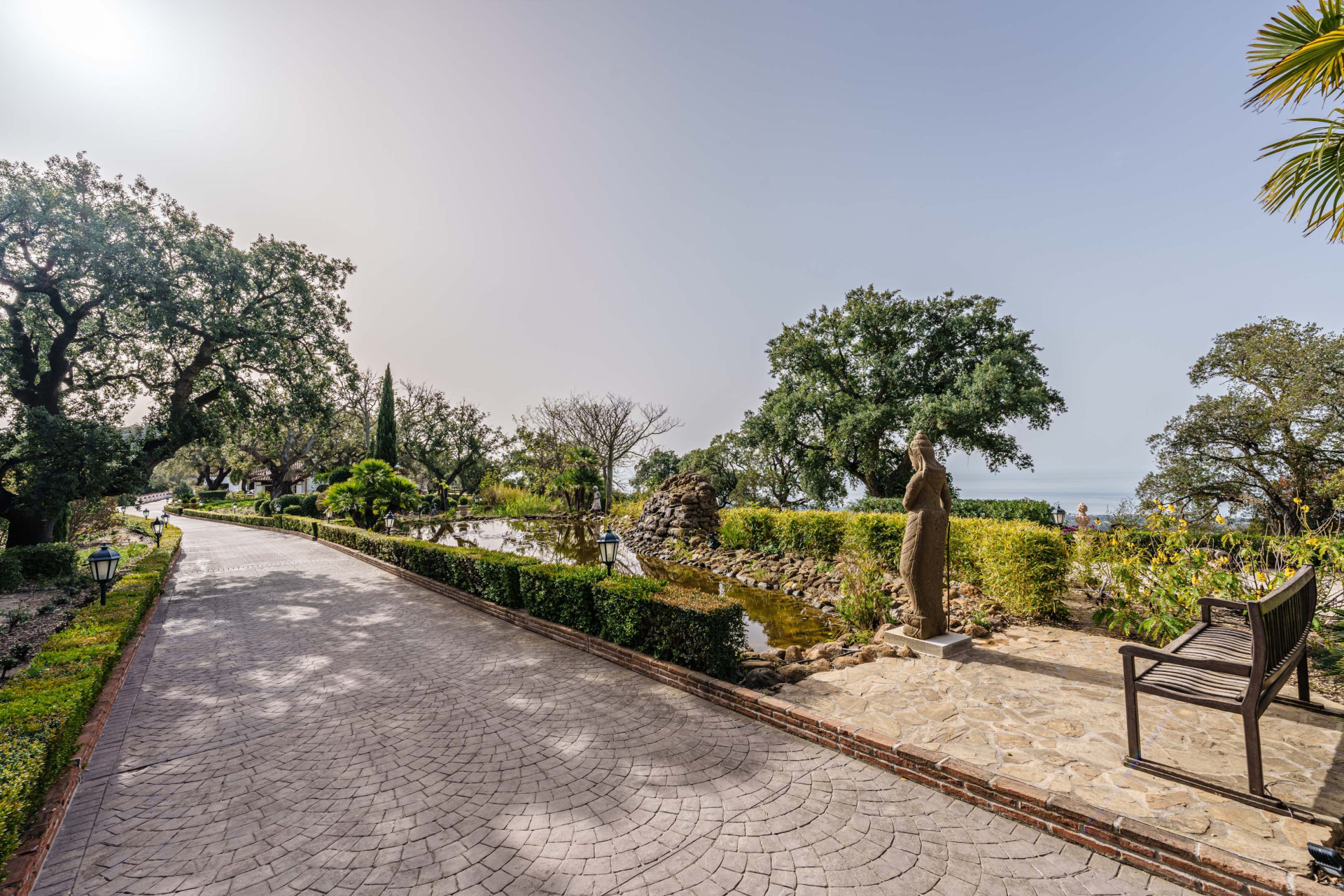 7 Bed, 7 Bath - Country House for Sale in La Mairena, Marbella