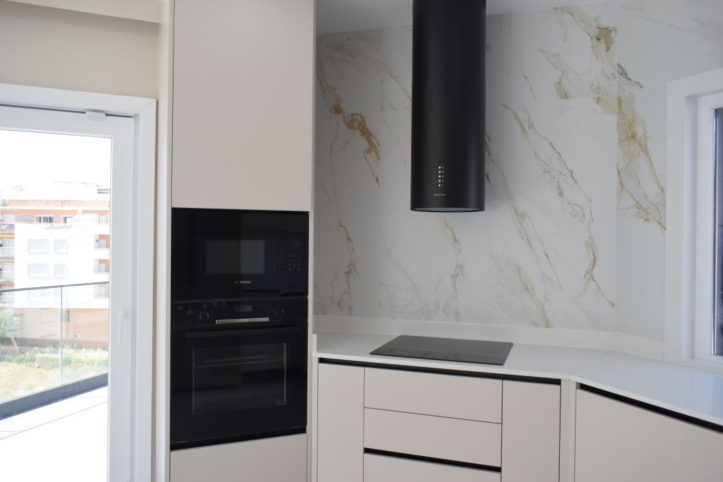 Piso de 4 Dormitorios en venta en Armação de Pêra, Silves